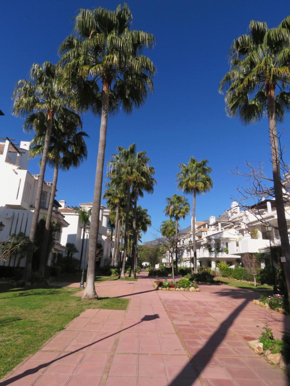 Los Naranjos Close To Puerto Banus Marbella Exterior photo